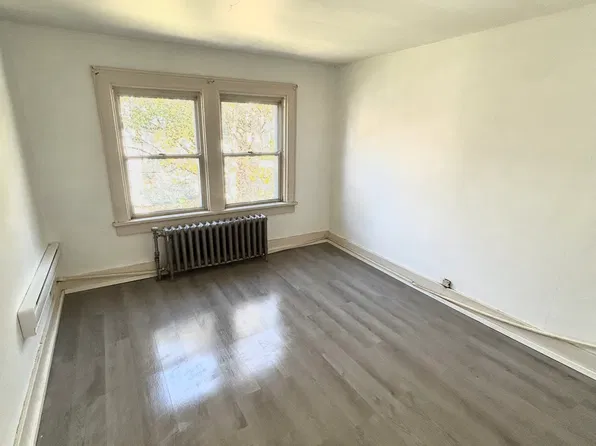 188 N Cherry Ave APT 2, Indiana, PA 15701