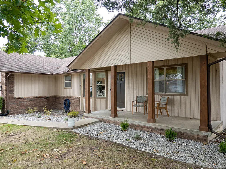 4 Penrith Dr — Photo 10