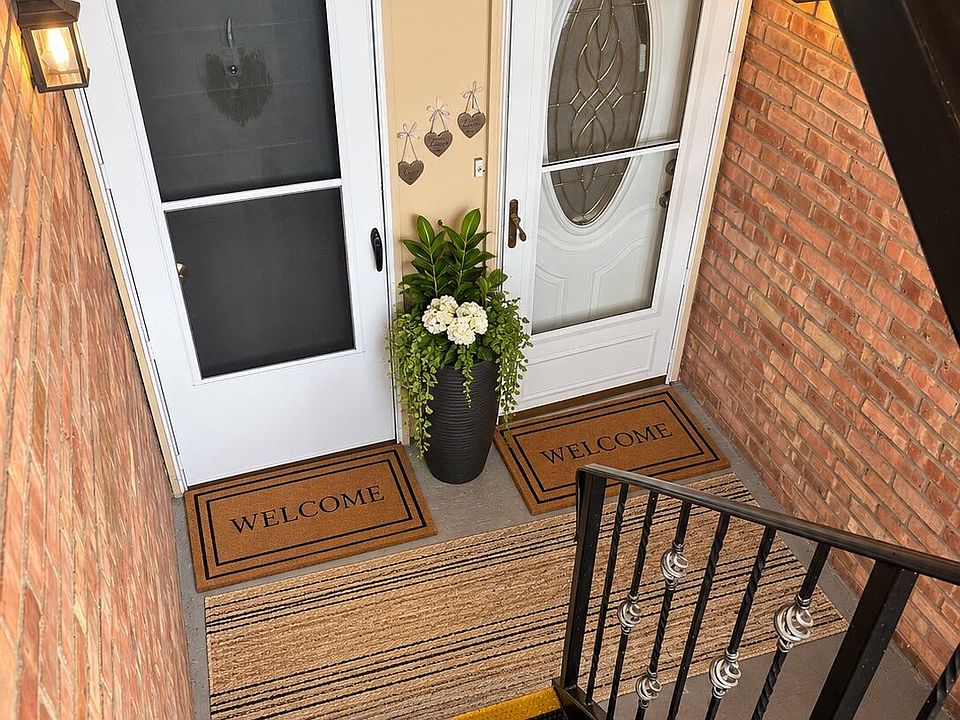 1st image of 4210 Packard St APT 2