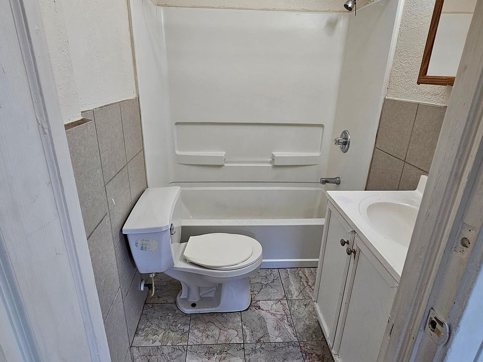 1st image of 2400 Benton Blvd #207