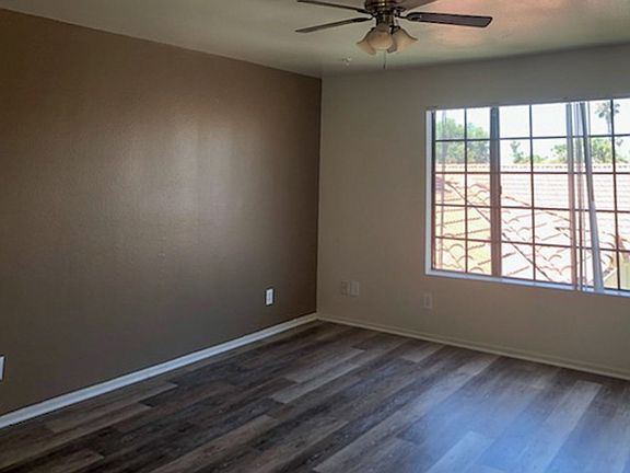 3rd image of 14619 Gledhill St APT 103