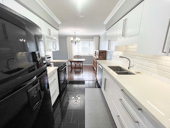 3rd image of 32055 Old Yale Rd #212