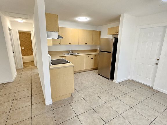 4th image of 609 NW 3rd Ave #11362955