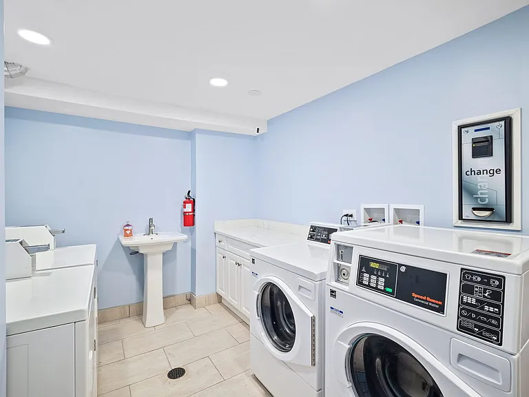 8440 W 95th St #13 — Photo 12