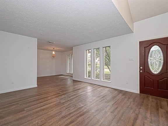 4th image of 2831 Pecan Ridge Dr