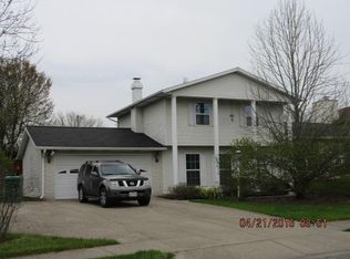 498 Sherwood Downs Rd S, Newark, OH 43055