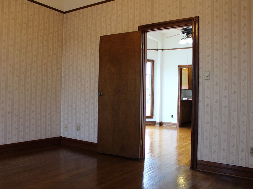 1st image of 273 Belmont Ave #4