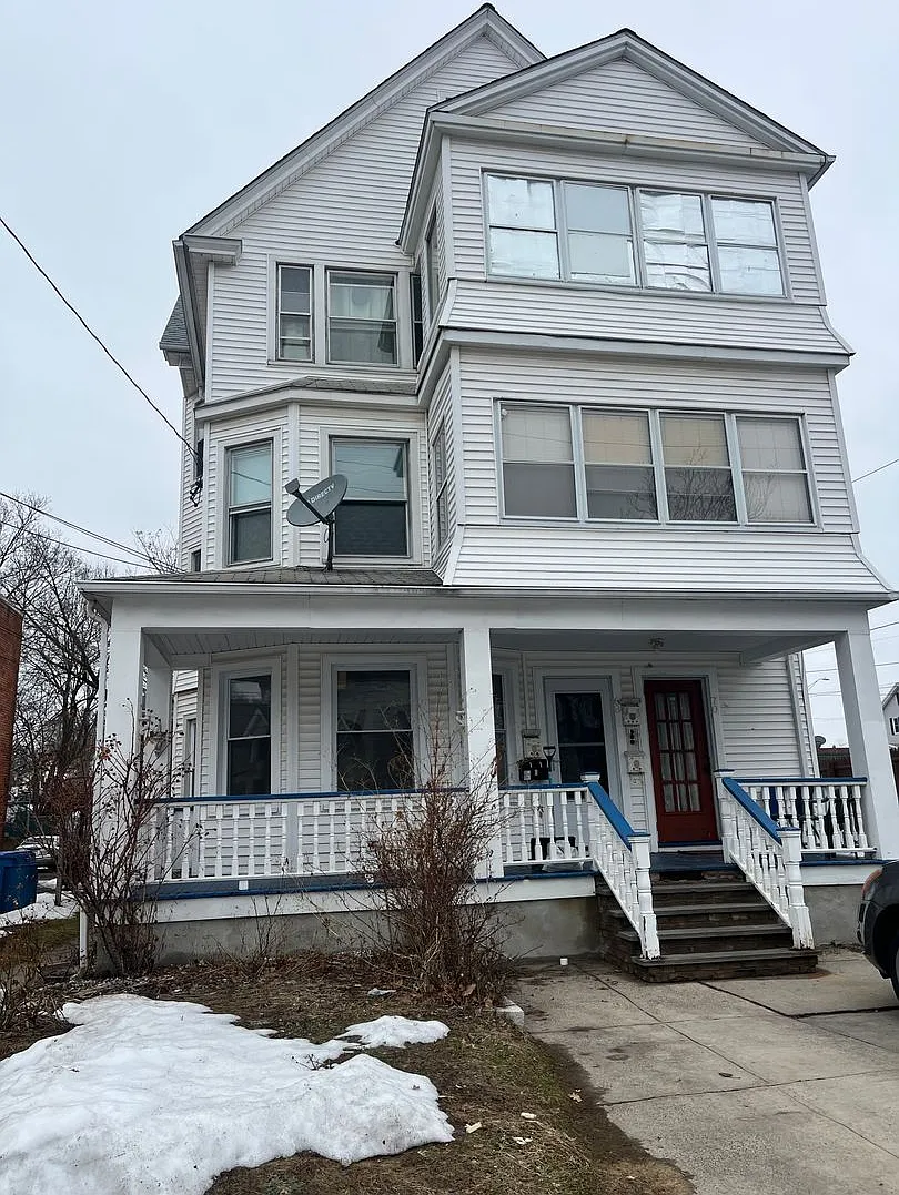 68-70 Trinity St — Photo 1