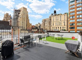 222 W 72nd St, New York, NY 10023