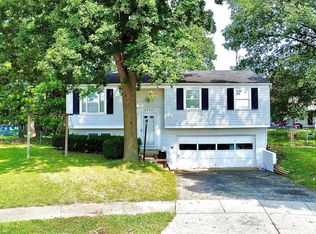2560 Hoover Ct, Grove City, OH