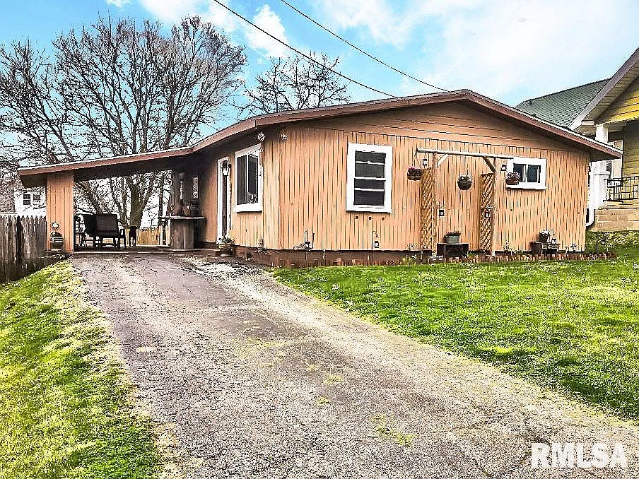 314 Treasure St photo 1