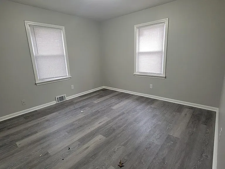 6004 Noah Dr — Photo 7