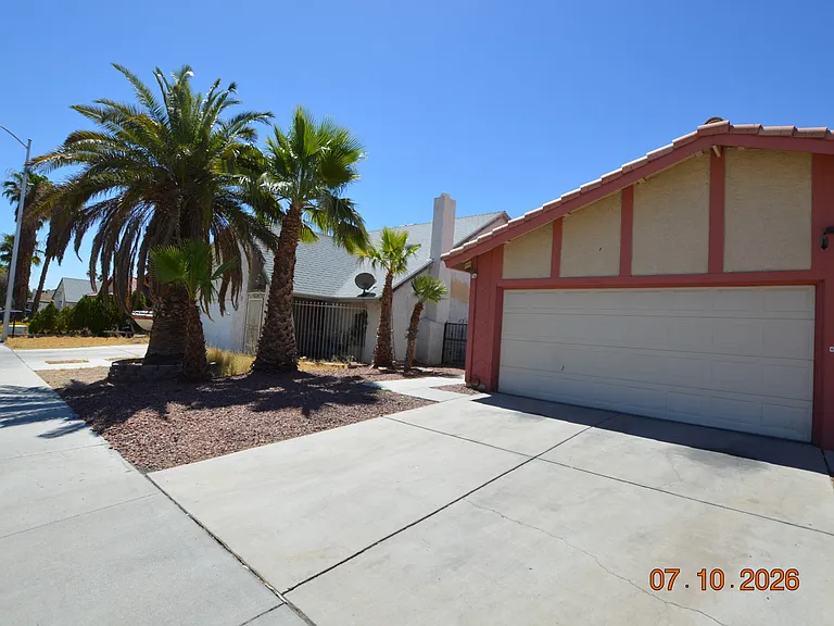 6845 Zamora Dr — Photo 25