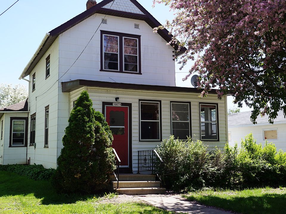 1st image of 16874 S 6th St