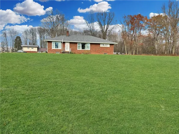 738 Pine Glenn Rd, Pulaski, PA 16143