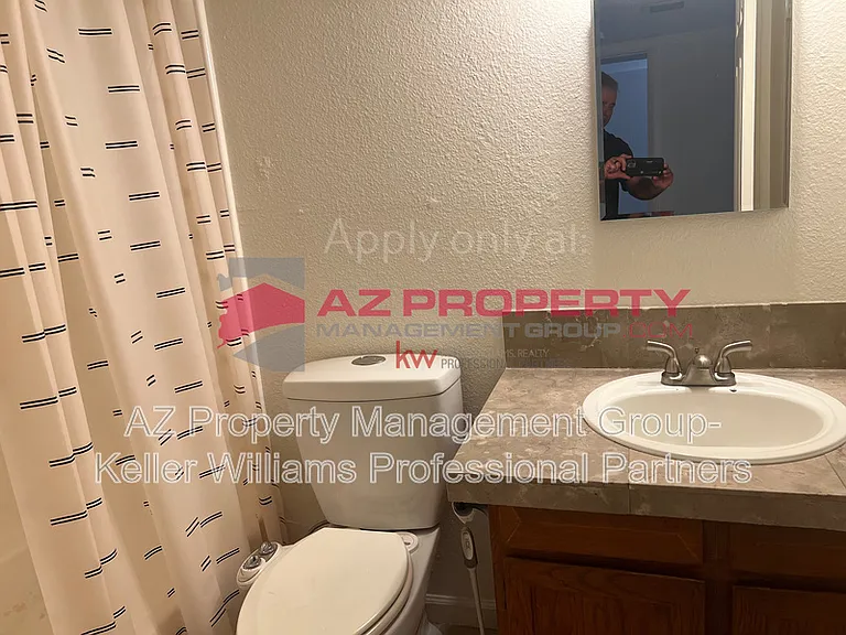 6033 W Golden Ln — Photo 11