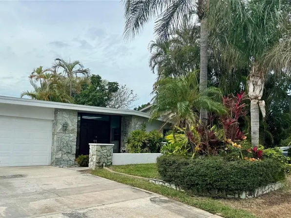 11400 9th St E, Treasure Island, FL 33706
