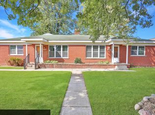 22656 Cloverlawn St, Taylor, MI 48180