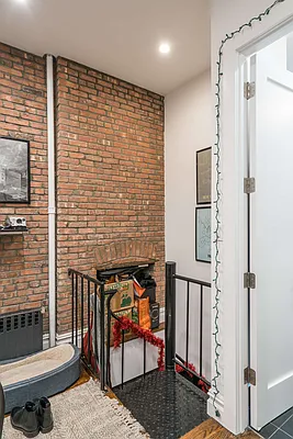 Rented by Compass | media 38