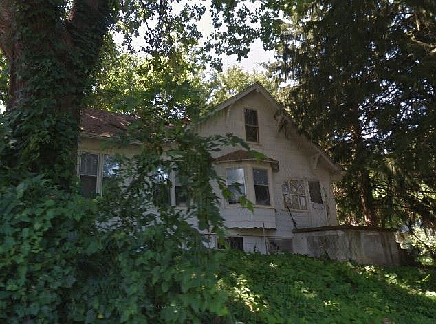 1st image of 8821 E Thompson Ave