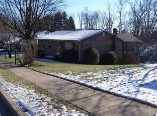 5703 Kenwood Ave, Harrisburg, PA 17112