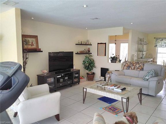 4th image of 1722 SE 12th Ter