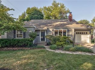 5314 Rosewood Dr, Roeland Park, KS 66205
