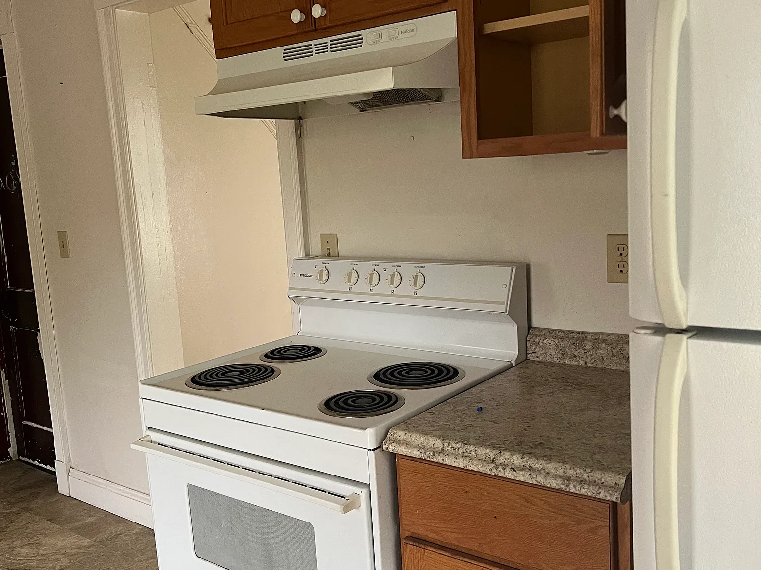 3 bed, 1250 sqft, $1,800 — Photo 4
