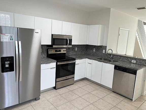 2nd image of 3795 San Simeon Cir