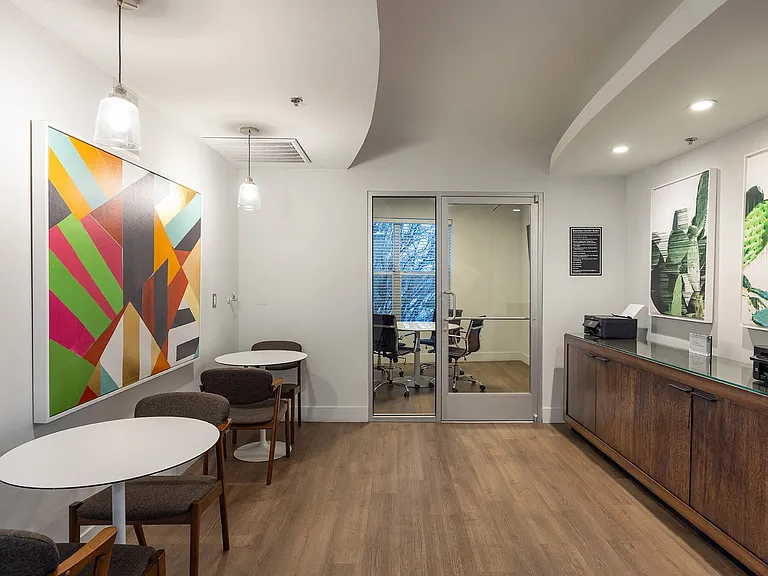 ABQ Uptown Apartments — Photo 9