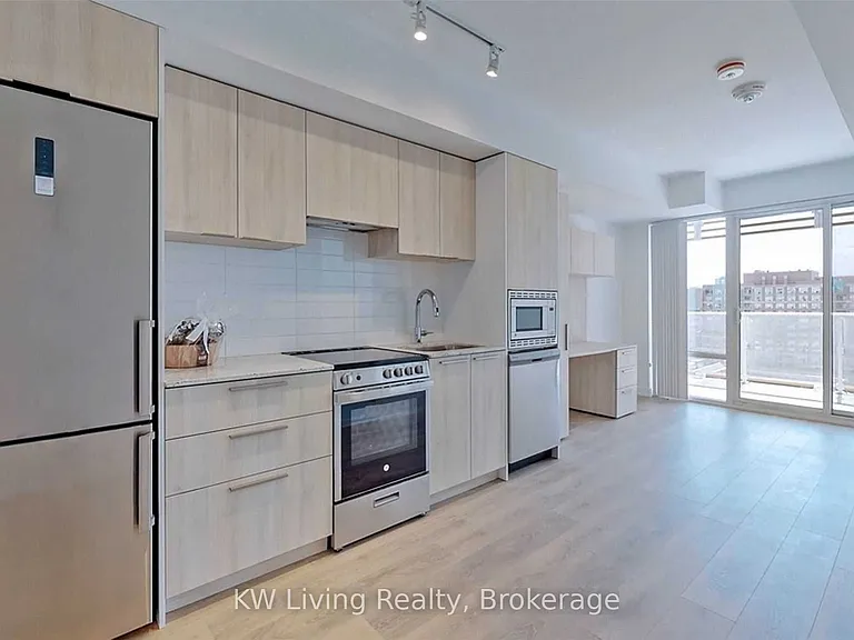 18 Maitland Ter #909 — Photo 3
