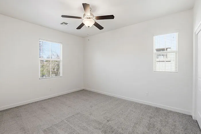 692 N Blackbird Dr — Photo 27