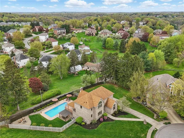 804 Oakview Ct, Wexford, PA 15090