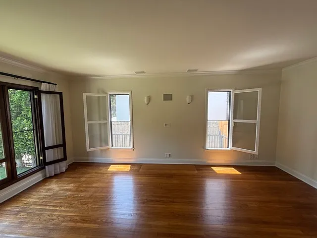 729 N Harper Ave — Photo 7