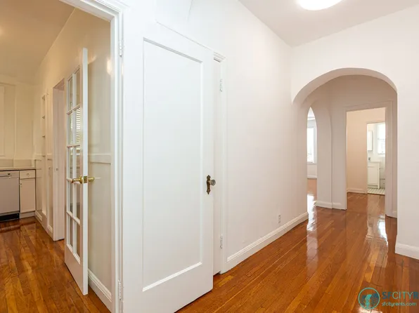 1945 Broadway St #102, San Francisco, CA 94109