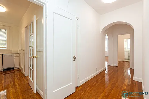 1945 Broadway St #102 Photo 1
