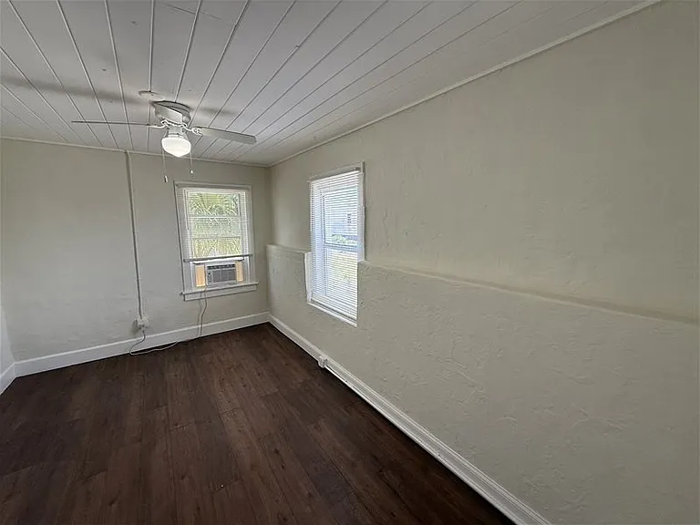 533 Plymouth Rd #4 — Photo 12