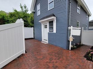 17-17 Elm St #R, Gloucester, MA 01930