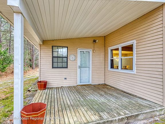 3rd image of 54 Nautilus Dr