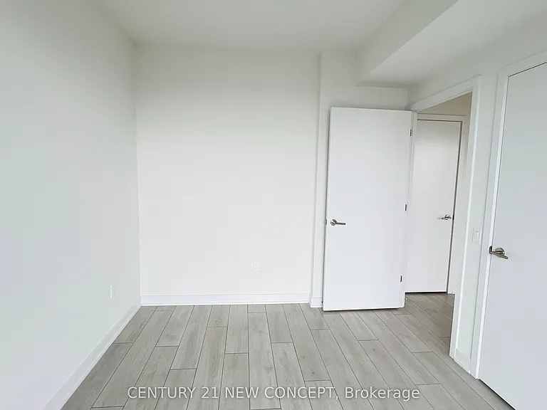 5858 Yonge St #2526 — Photo 11