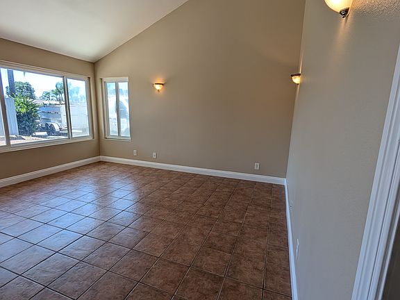 4th image of 1018 Nightingale Pl