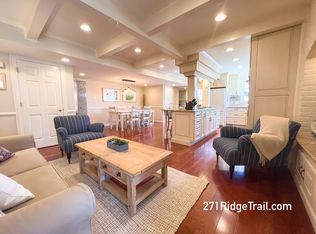 271 Ridge Trail Dr, Chesterfield, MO 63017