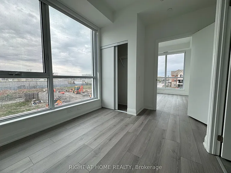 743 Warden Ave #218 — Photo 26