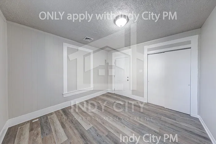 53 E Raymond St — Photo 8