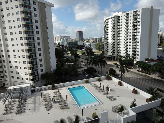4th image of 2751 S Ocean Dr #N907