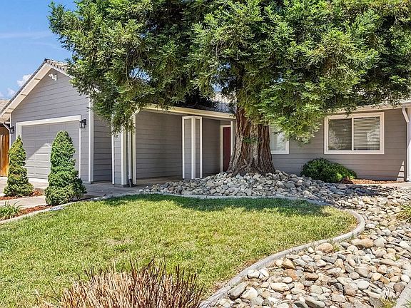 3rd image of 2653 Tierra Grande Cir