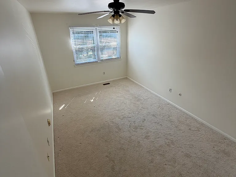 2904 State Hill Rd #F9 — Photo 9