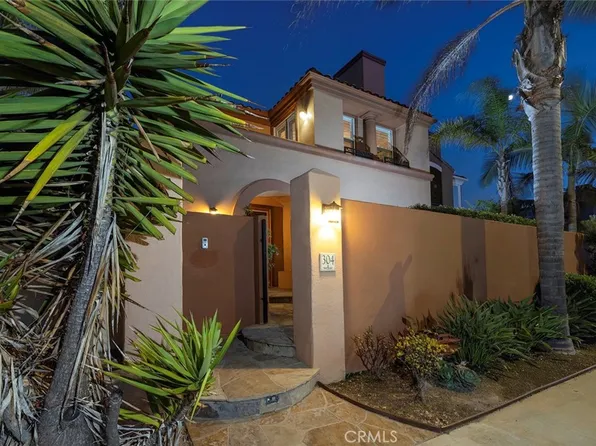 304 Goldenwest St, Huntington Beach, CA 92648