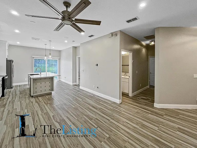 11272 Moonshine Creek Cir — Photo 5