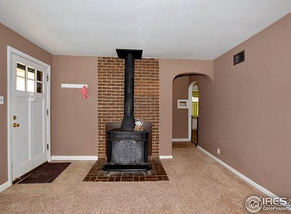 5th image of 613 N 1st St